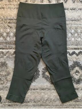 Lululemon Zone In Crop Dark Slate fit size 10 rare